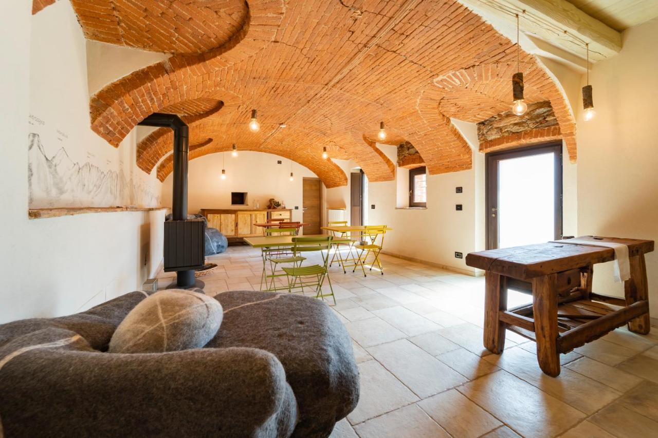 Country House Le Gaie Allegre Villar San Costanzo Exteriér fotografie